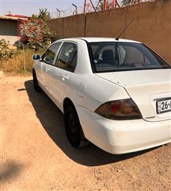 میتسوبیشی لانسەر